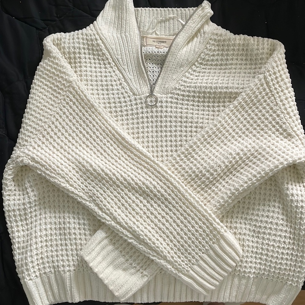 No Comment Cream White Fluffy Sweatshirt Sweater Half Zip
